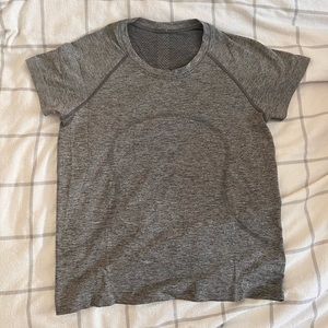 LULULEMON Swiftly Tech in Grey